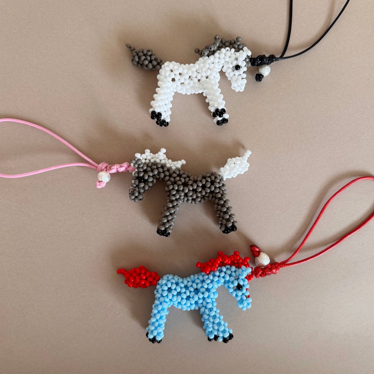 Mikita Kunitsky_Horse Key-Ring (Blue) | 2e CHESTS