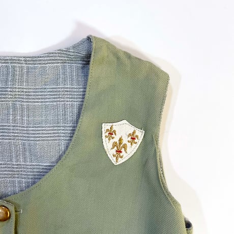 badge reversible vest