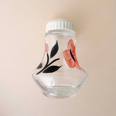 flower saltshaker