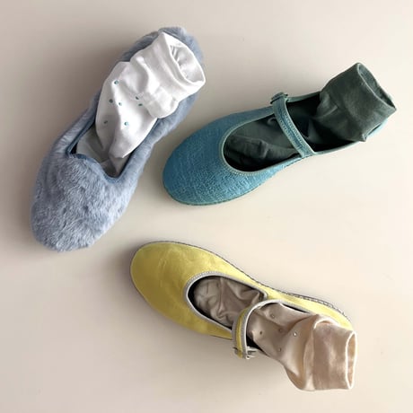 2e CHESTS×MARCOMONDE_STONE SHORT socks (Green,Pink,White)