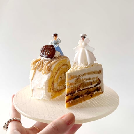 cake topper