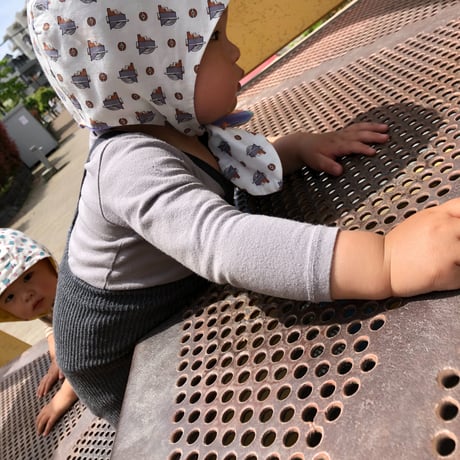 2e chests_Baby  bonnet sewing pattern (PDF)