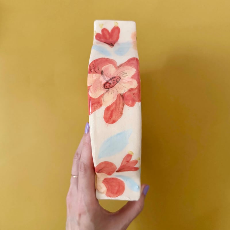 Celia Wood_SLAB VASES (yellow bird,pink bird) |