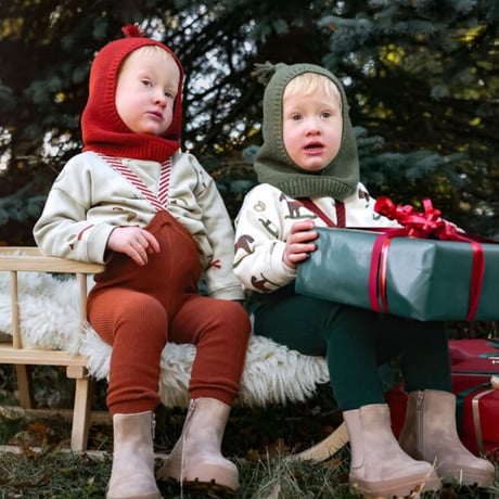 SILLY Silas_Cinnamon Christmas Patterned