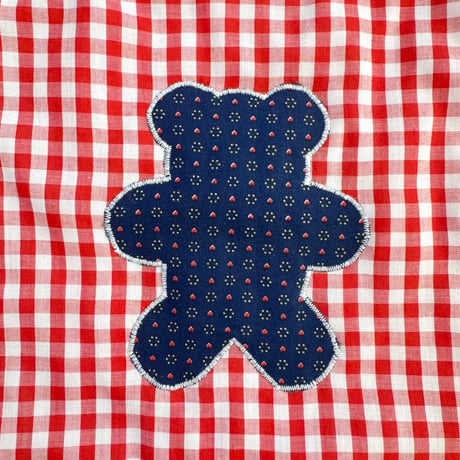 bear bib (dead stock)
