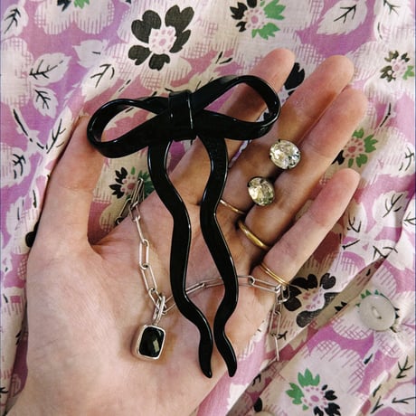 CHUNKS_Bow Hairpin (Cherry)