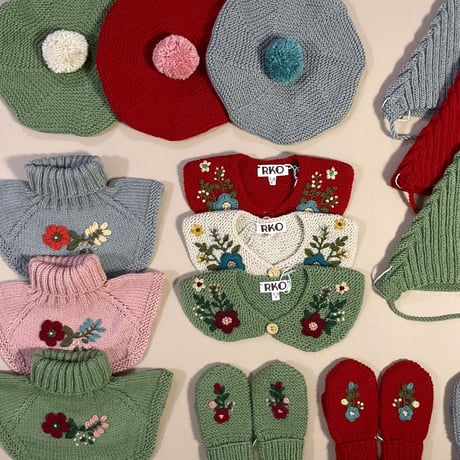 RKO_Mittens (GREY/GREEN/RED) / 1-2,3-4,5-6years