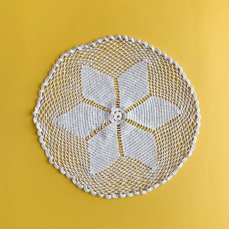 60s crochet mat
