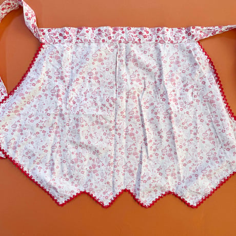 flower apron