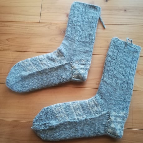 マナリ手編みくつした（アンゴラウール　グレー）