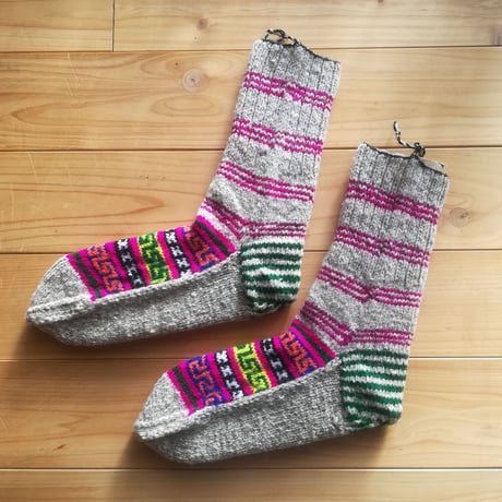 マナリ手編みくつした（手紡ぎ羊毛 　ベージュ）③