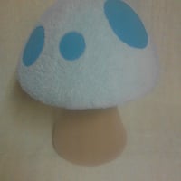 キノコ椅子（大）