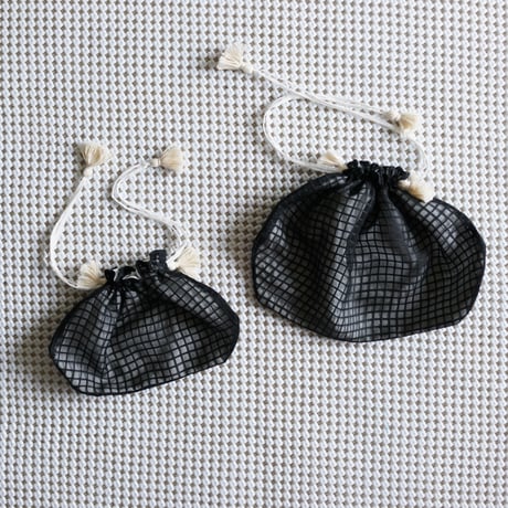 Silk + Viscose Drawstring Bag ( Black / 2sizes )