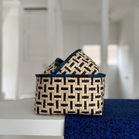 Othai Olai Open Basket 3sizes (Natural Blue)