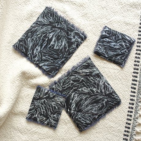 60x5 Printed Cushion Place Mats #Triostar - Black