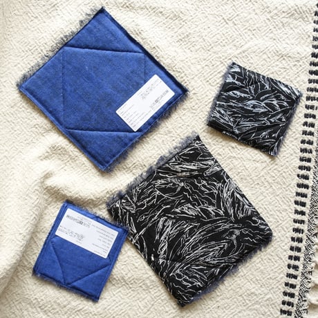 60x5 Printed Cushion Place Mats #Triostar - Black