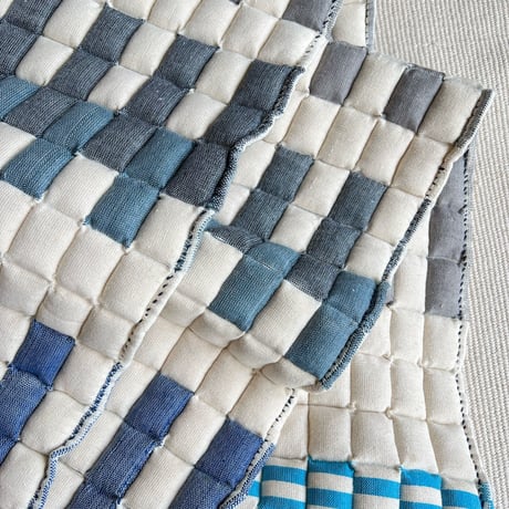 Sujni - Pila Quilt (Blue)