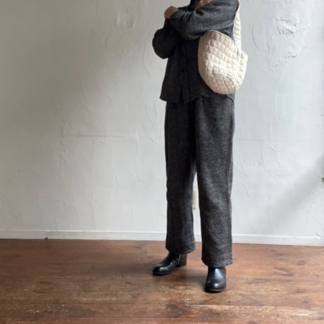 Sujni Cylinder Bag (Ivory x Black)