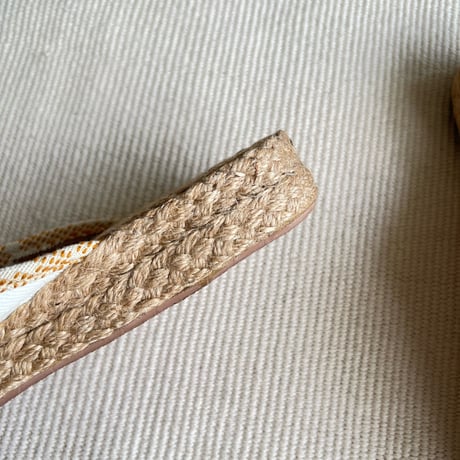 Abaca Sandal "Bird" (White)