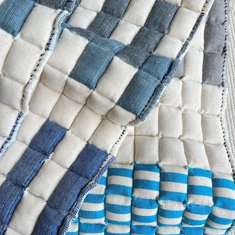 Sujni - Pila Quilt (Blue)