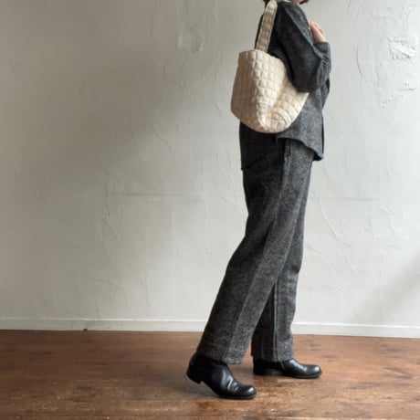 Sujni Cylinder Bag (Ivory x Black)