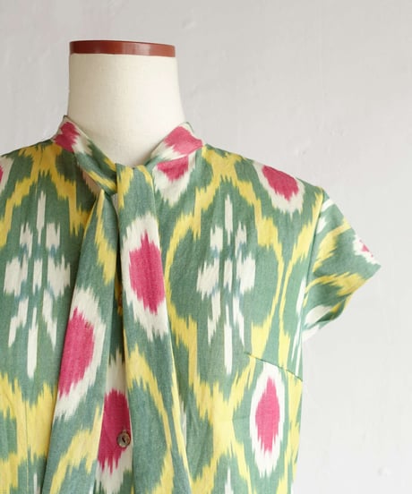 Tie blouse - Uzbek adras 白紅