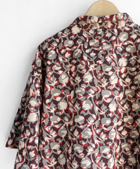 open collar shirts 茶白詰草