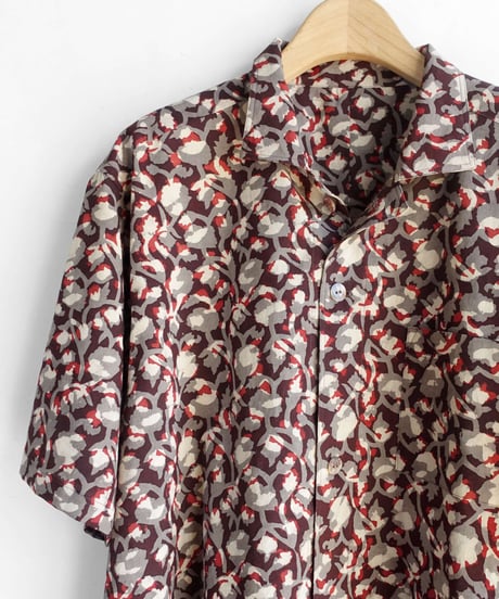 open collar shirts 茶白詰草