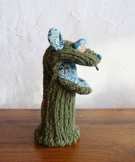 hand puppet 17