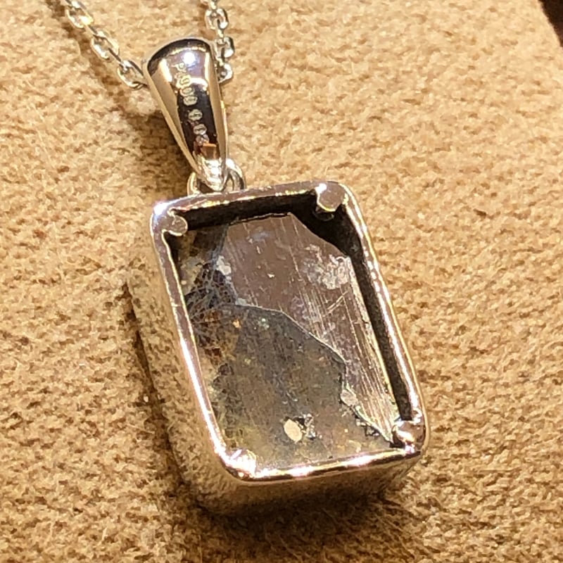 パラサイトイミラック隕石®️PT900ダイヤモンドネックレス】〜量