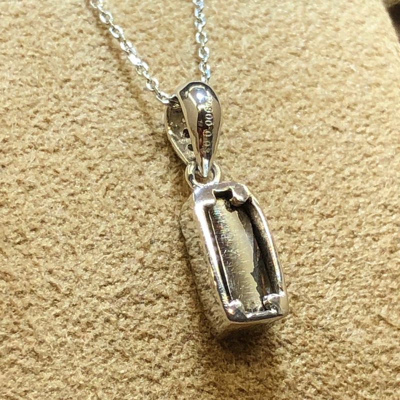 Big Bang イミラック　プラチナ ネックレストップ ダイヤモンド入り Big Bang イミラックプラチナ ネックレストップ ダイヤモンド入り