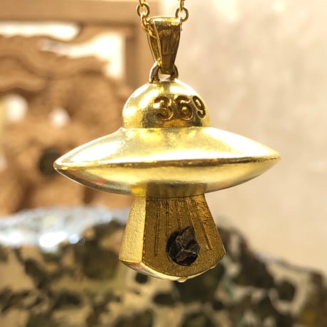 ITEM | Big' Bang' 隕石直売所 銀座