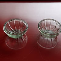【アンティーク】 戦前 駄菓子屋の和ガラス 菓子型・ゼリー型 2個セット（気泡・ゆらゆらガラス）