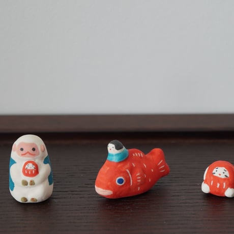 FEVES 紅縁起　red lucky charm
