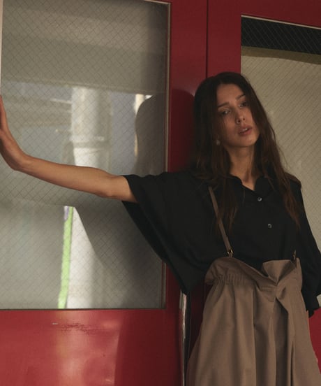 wide sleeve shirt