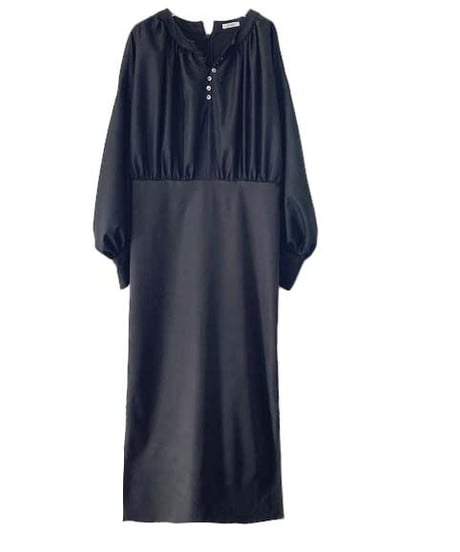 tuck  one-piece￥38,500→￥19,250