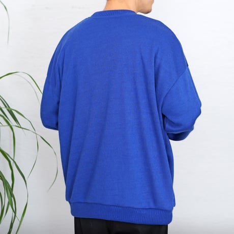 ロイヤルブルーニットソー