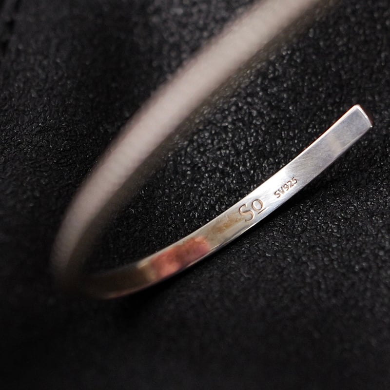 Linear Triangle Bangle シルバー メンズ バングル Linear Triangle Bangle | So