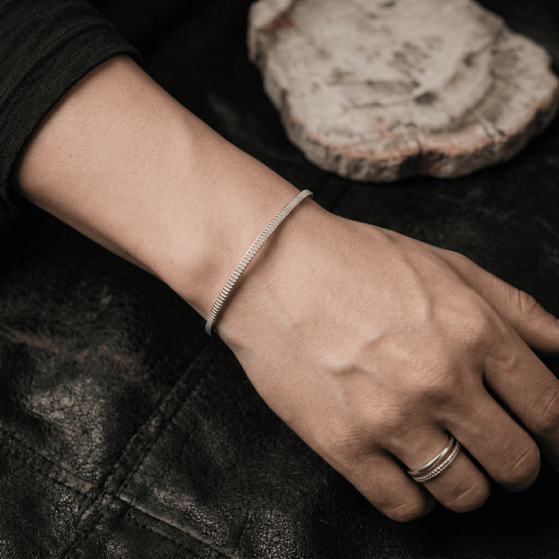 Linear Triangle Bangle | So