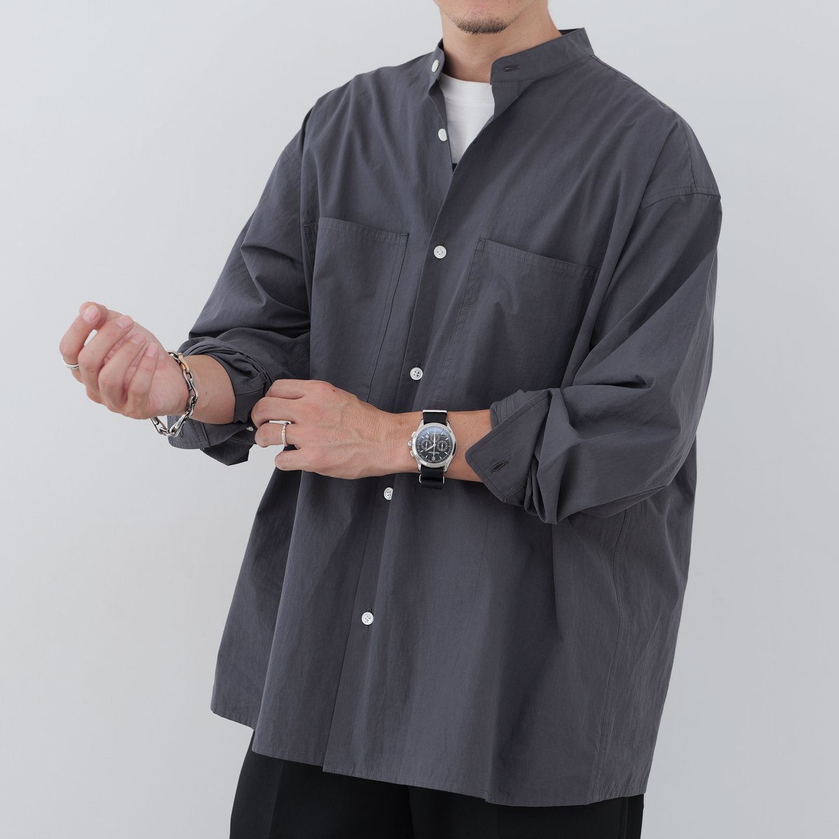 最終お値下げ！45Ｒ、紺にグレー丸模様長袖Tシャツ 最終お値下げ！45R、紺にグレー丸模様長袖Tシャツ 最終お値下げ！45R