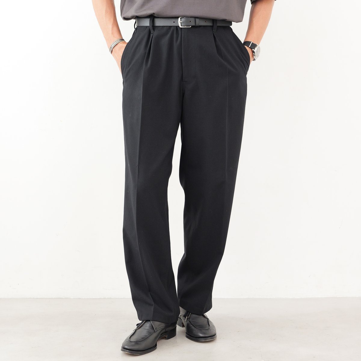 Futu-no-KURO-Pan | So｜大人に似合う”少数精鋭”の定番服