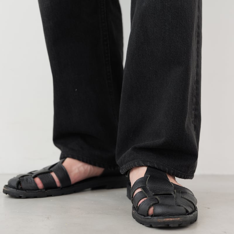 Black Fade Denim | So｜大人に似合う”少数精鋭”の定番服