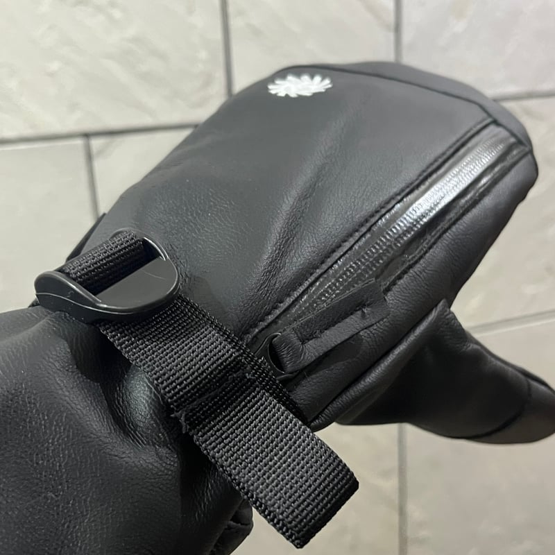 手の出るグローブ【P01 OVER LEATHER】オーバーミトンタイプ