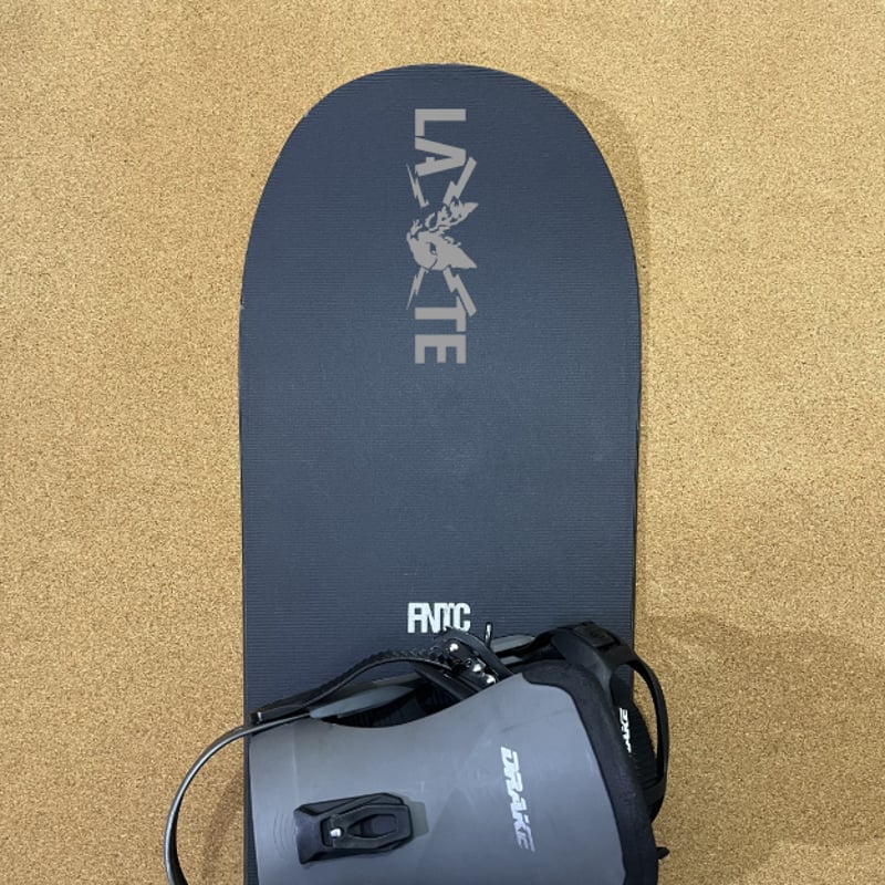 カッティングステッカー【 LA×ねこ×TE 】4カラー（ホワイト、ブラック