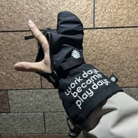 手の出るグローブ🥊オーバーロブスタータイプ【2ウェイ・袖に被せても入れても使えます】