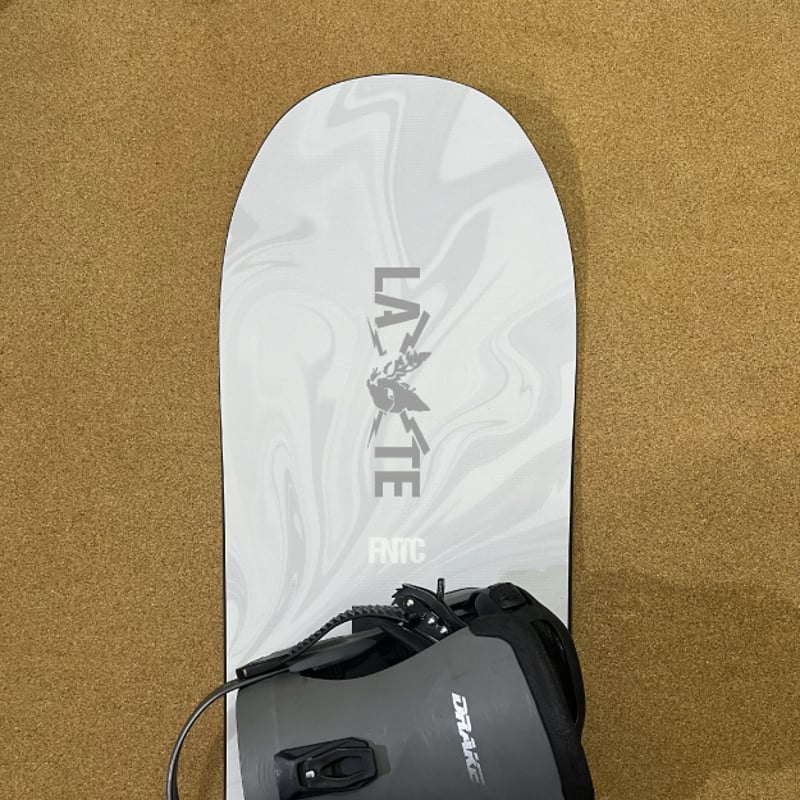 ファーストチルドレン ステッカー スノーボード スノーボード カッティングステッカー《Kick-Off to Snow Season