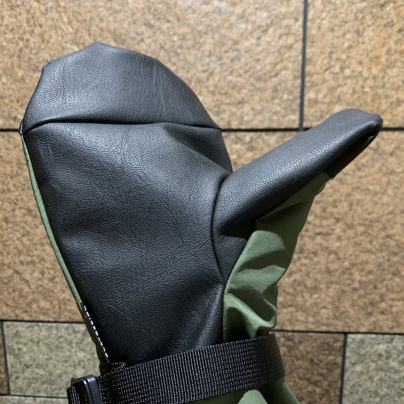 手の出るグローブ⚡️オーバーミトンタイプ 【ウェアの袖に被せ