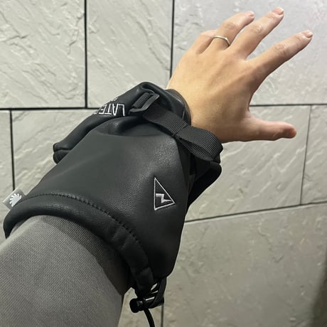 手の出るレザーグローブ 🥊オーバーミトン【山羊革⚡️中綿なし】2ウェイタイプ・ウェアの袖に被せても入れても使えます