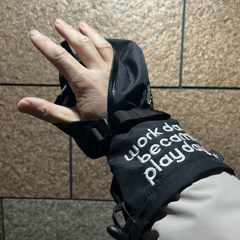 手の出るグローブ🥊オーバーロブスタータイプ【2ウェイ・袖に被せても