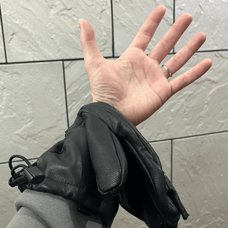 手の出るレザーグローブ🥊オーバーロブスタータイプ【山羊革⚡️中綿なし】2ウェイ・袖に入れても被せても使えます